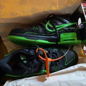 Barely worn off white Nike sneakers